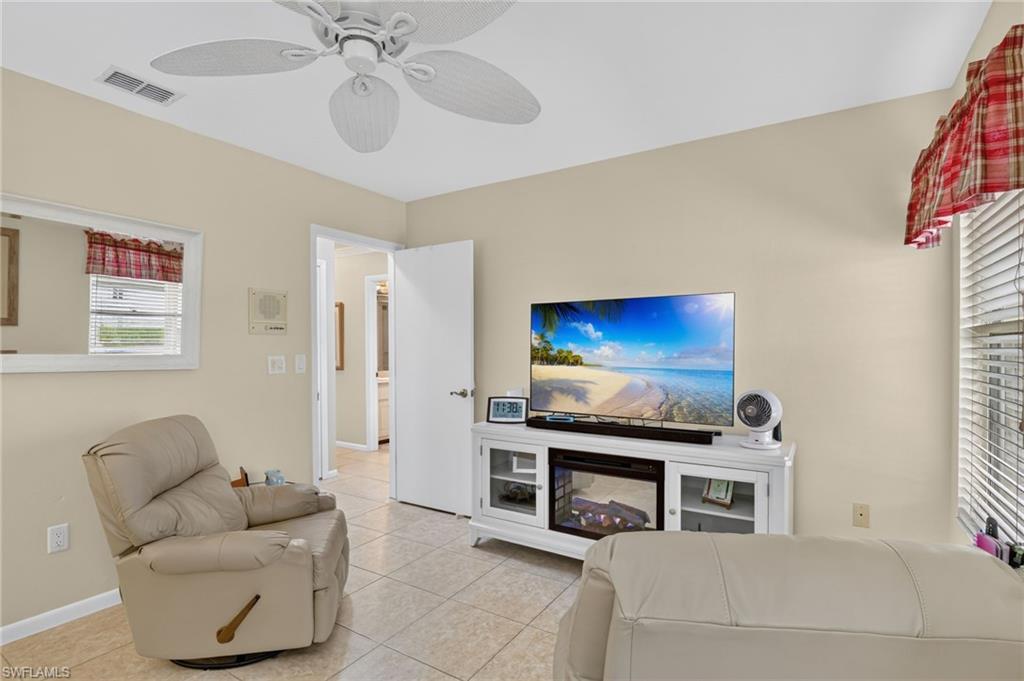 CORAL REEF CONDO - Residential