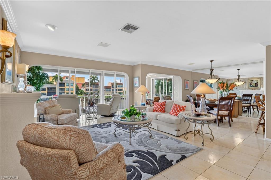 CORAL REEF CONDO - Residential