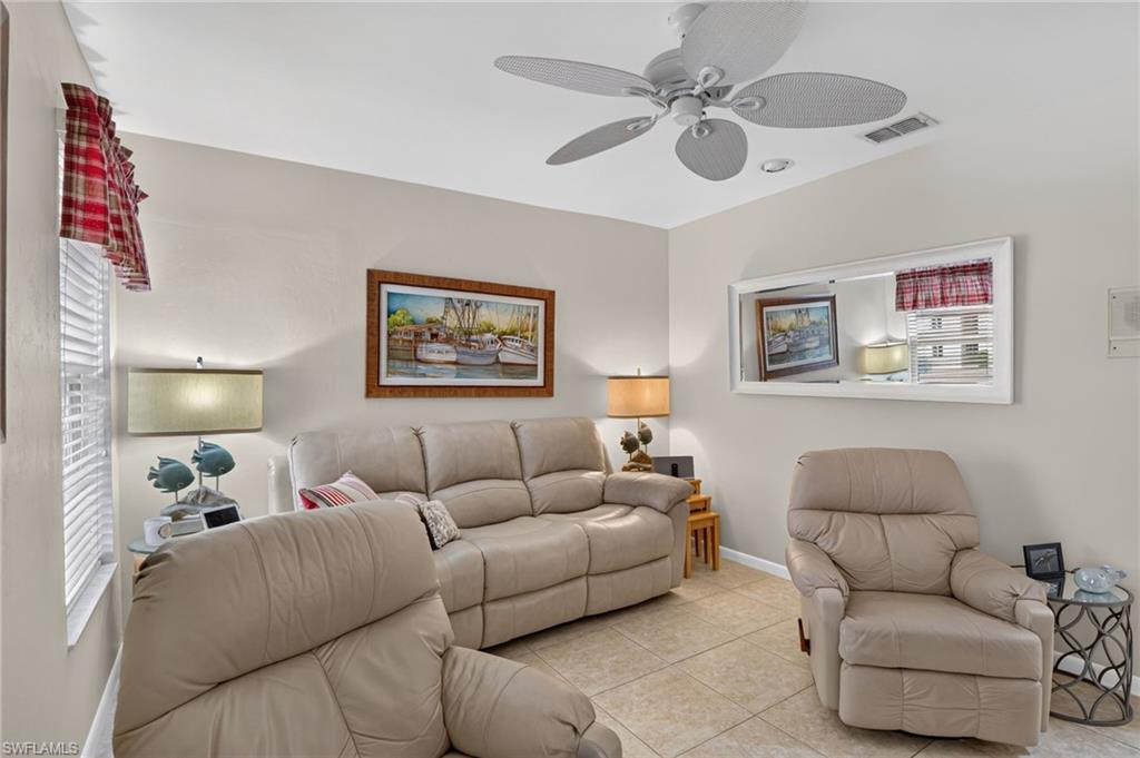 CORAL REEF CONDO - Residential