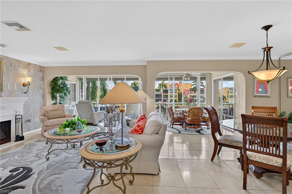CORAL REEF CONDO - Residential