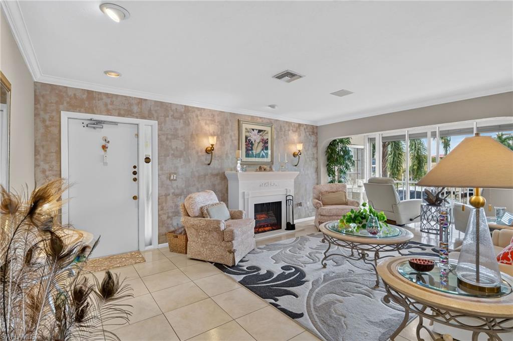 CORAL REEF CONDO - Residential