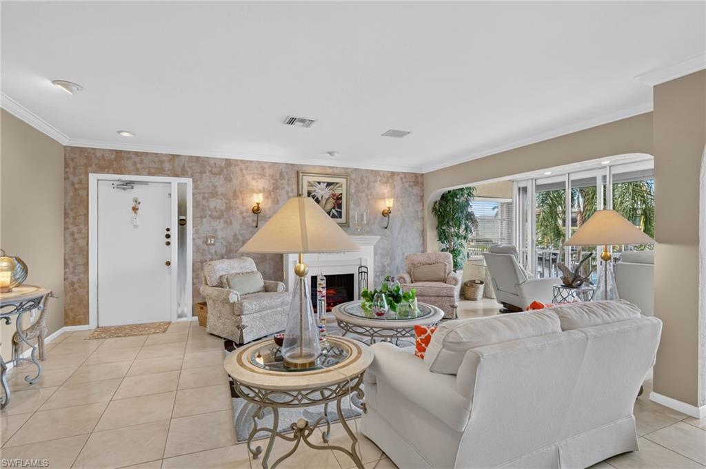 CORAL REEF CONDO - Residential