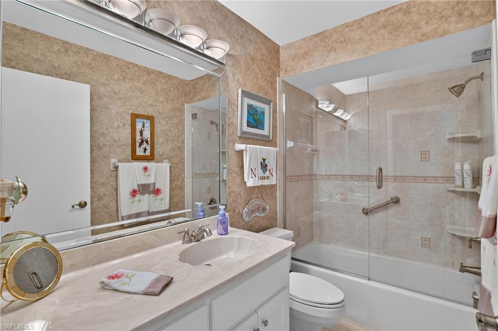 CORAL REEF CONDO - Residential