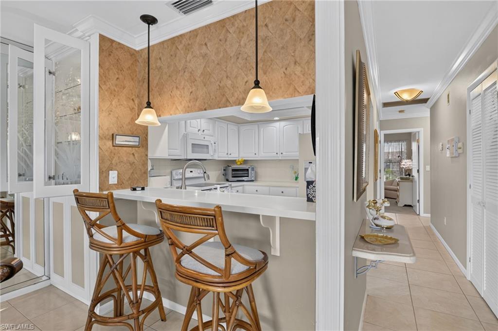 CORAL REEF CONDO - Residential