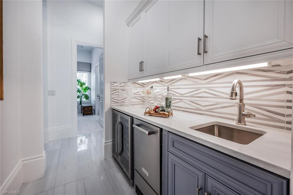 QUAIL WEST - Residential