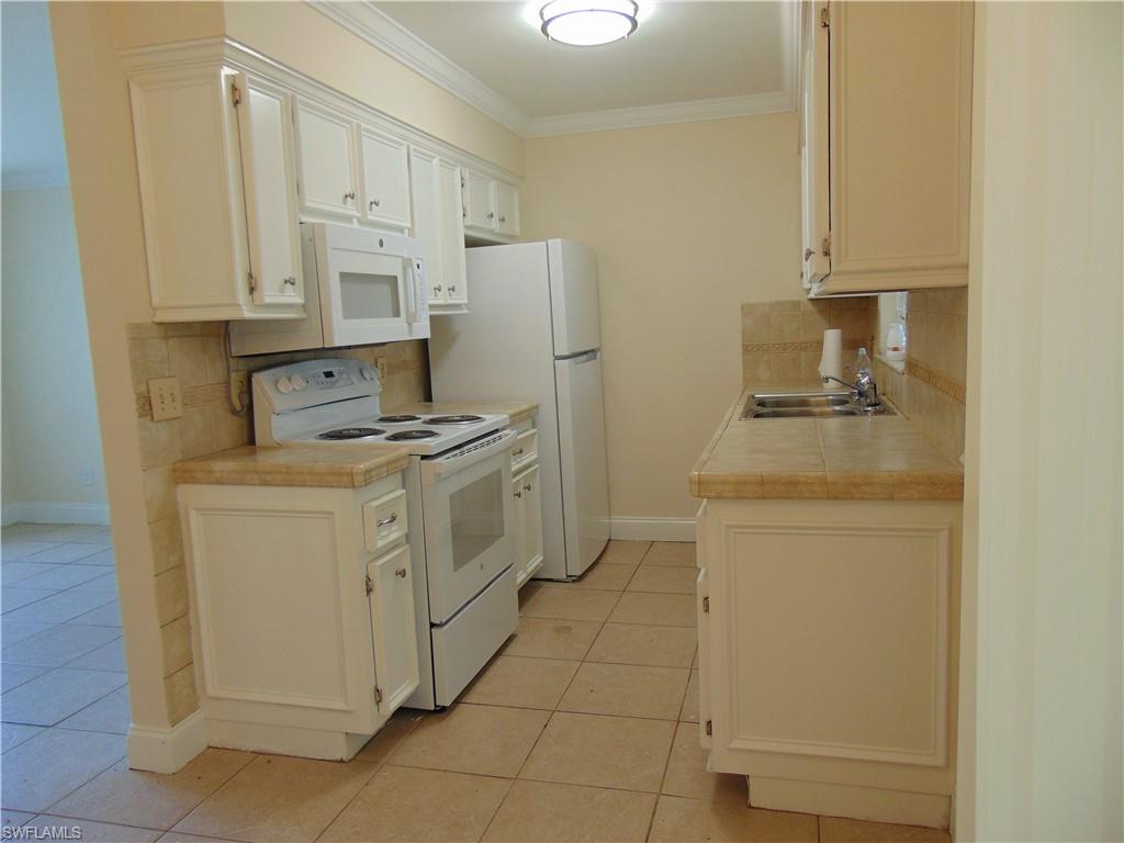 CARLTON PARK - Residential Lease
