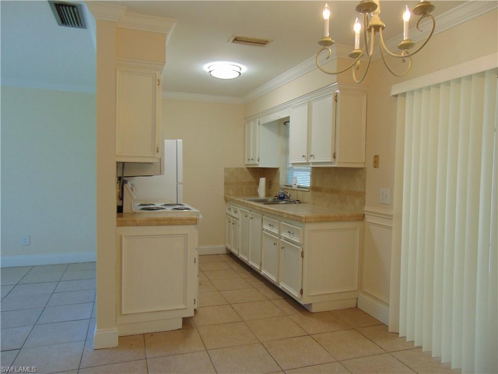CARLTON PARK - Residential Lease