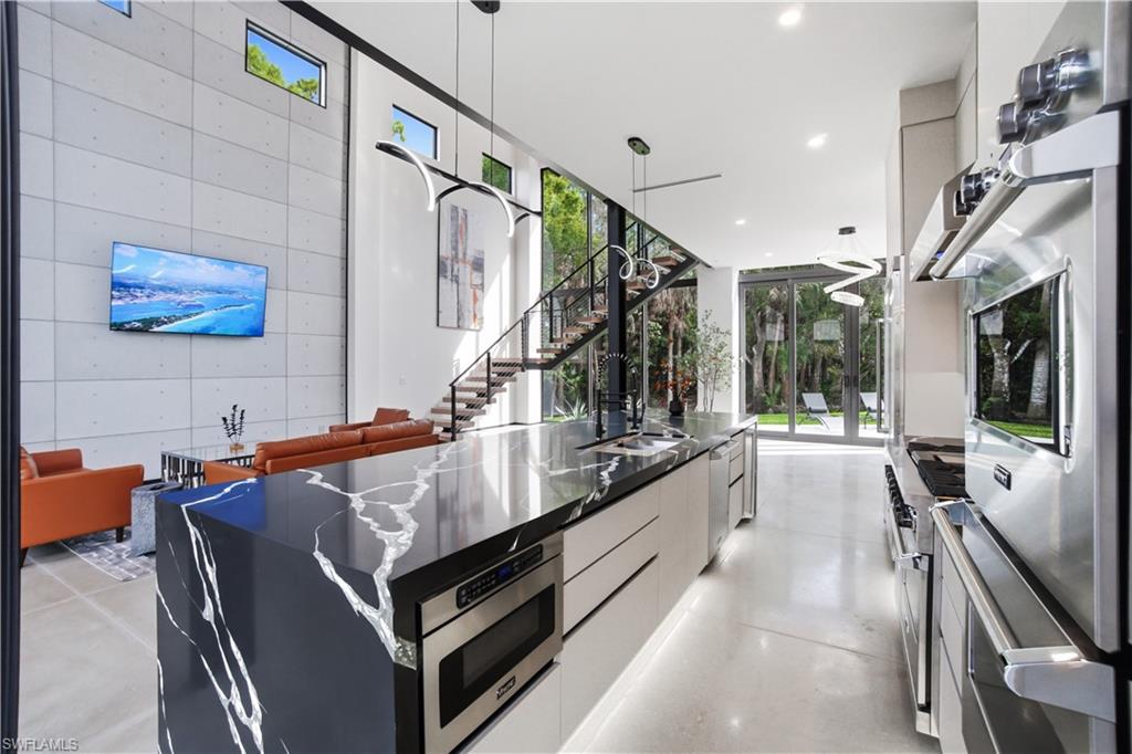 BONITA SPRINGS - Residential