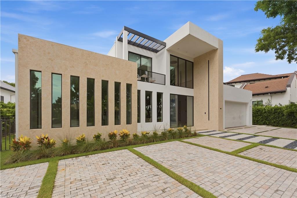 OLDE NAPLES - Residential Lease