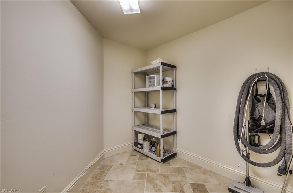 WOODSEDGE - Residential