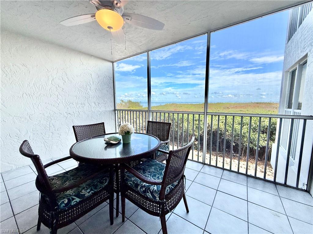 BAYSIDE VILLAS - Residential