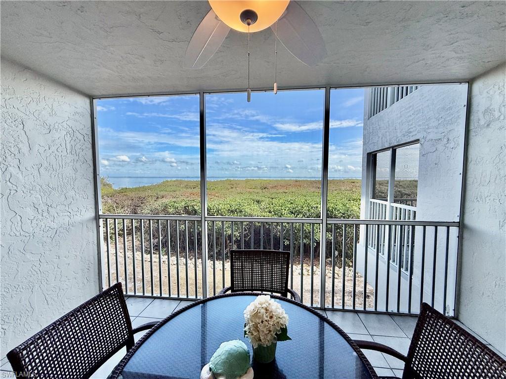 BAYSIDE VILLAS - Residential