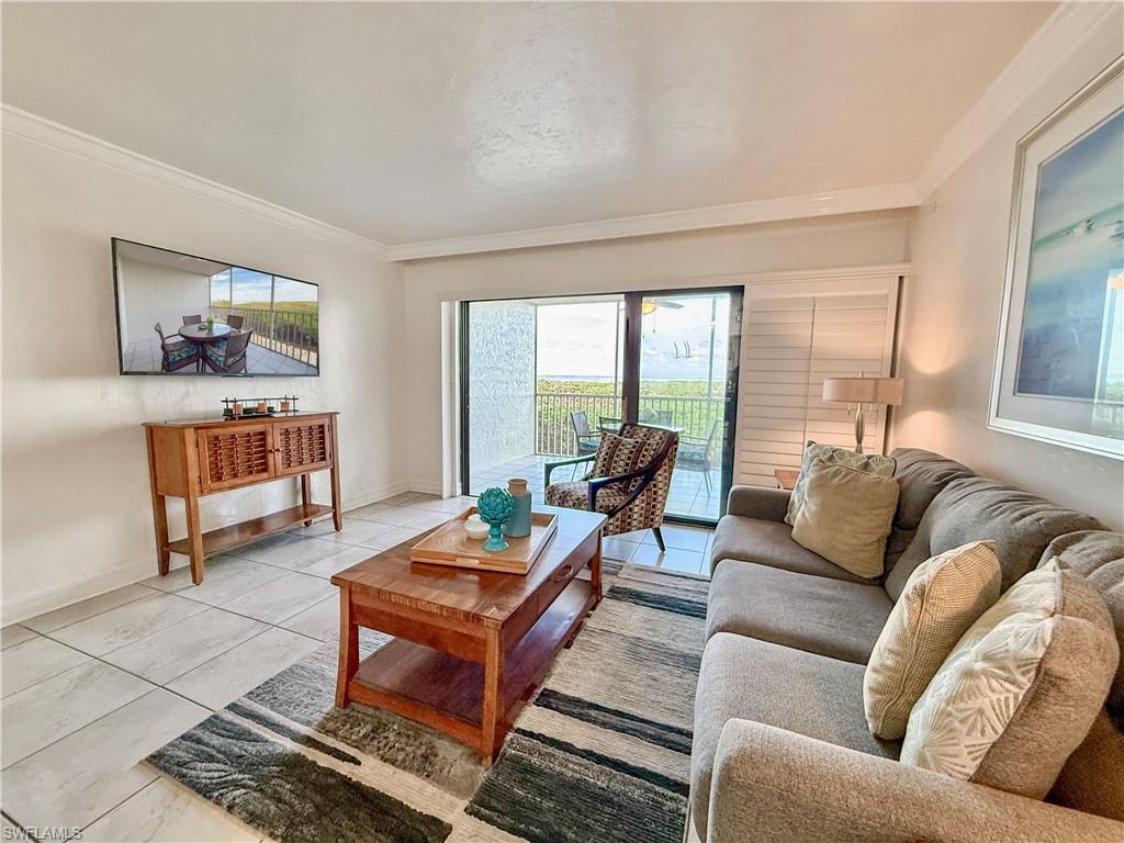 BAYSIDE VILLAS - Residential