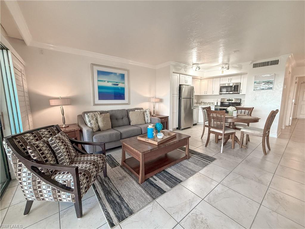 BAYSIDE VILLAS - Residential
