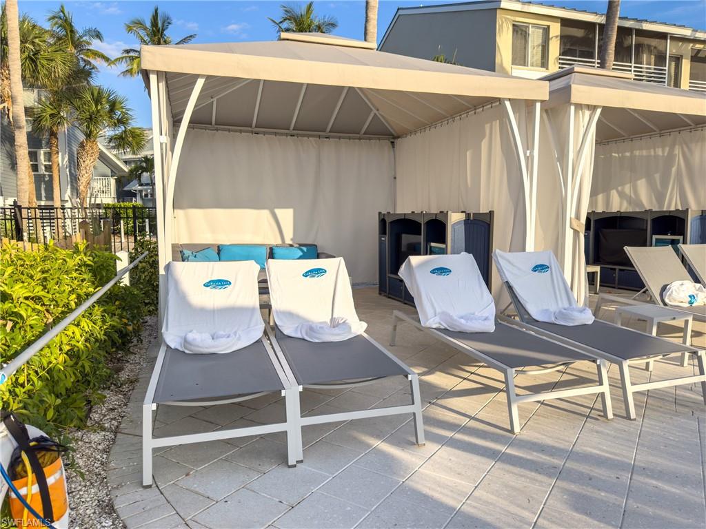 BAYSIDE VILLAS - Residential