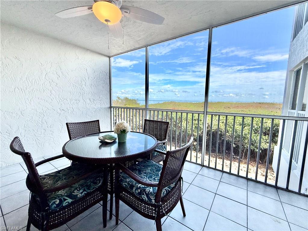 BAYSIDE VILLAS - Residential