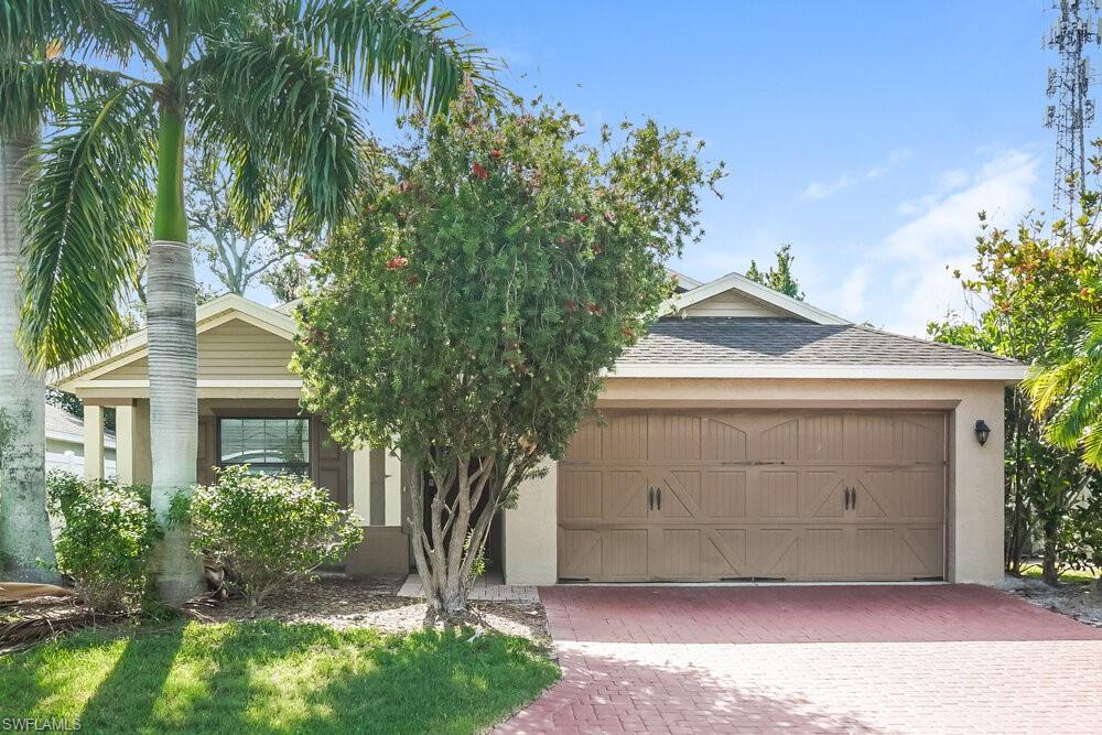 Interested in this home? You clearly have exceptional taste. This charming 3-bedroom, 2.0-bathroom home is not only pet-friendly, but also equipped with smart home features to make everyday life more convenient and connected. Homes like this don’t stay on the market for long—don’t miss your chance to make it yours. Apply today!
