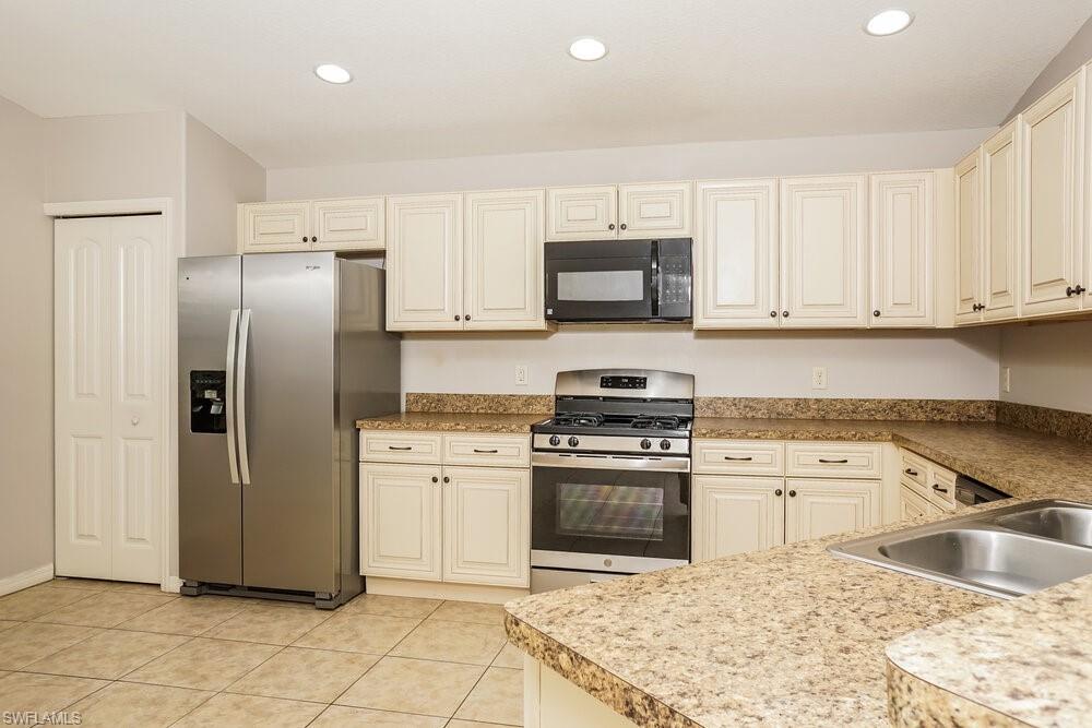 NOT APPLICABLE - Residential Lease