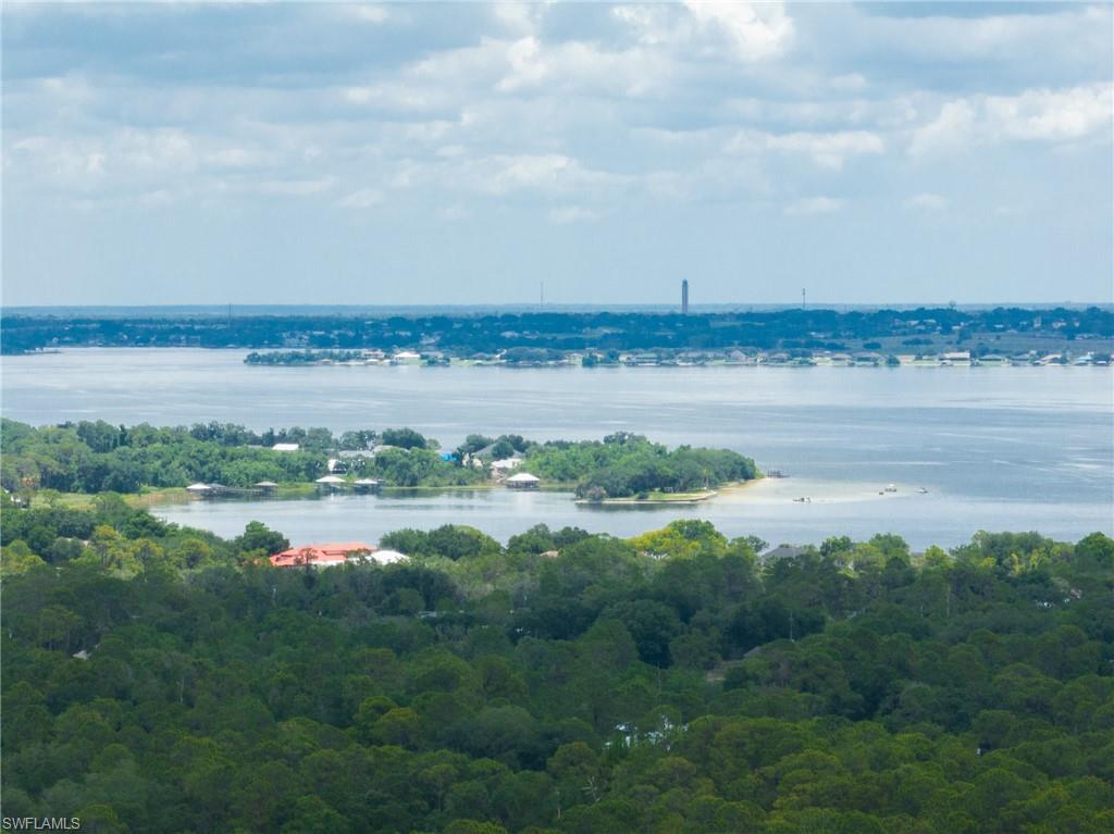 LEISURE LAKES - Land