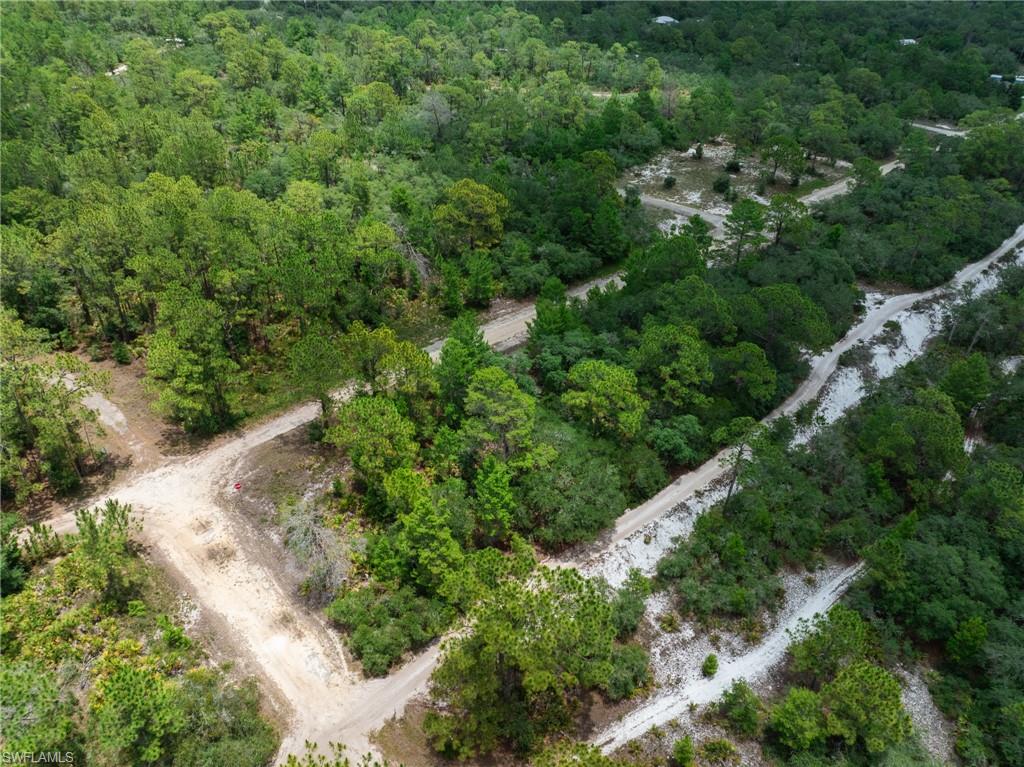 LEISURE LAKES - Land