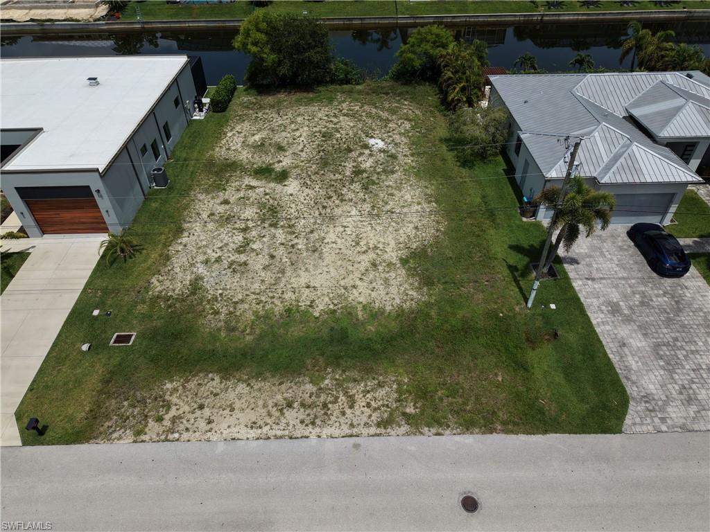 CAPE CORAL - Land