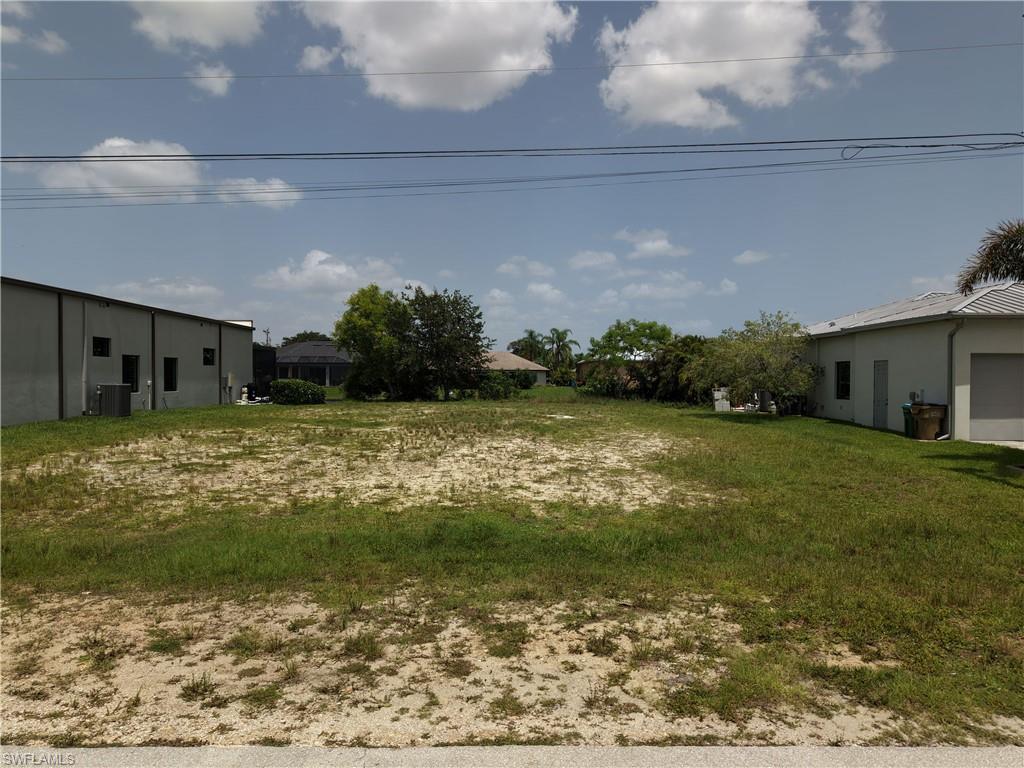 CAPE CORAL - Land
