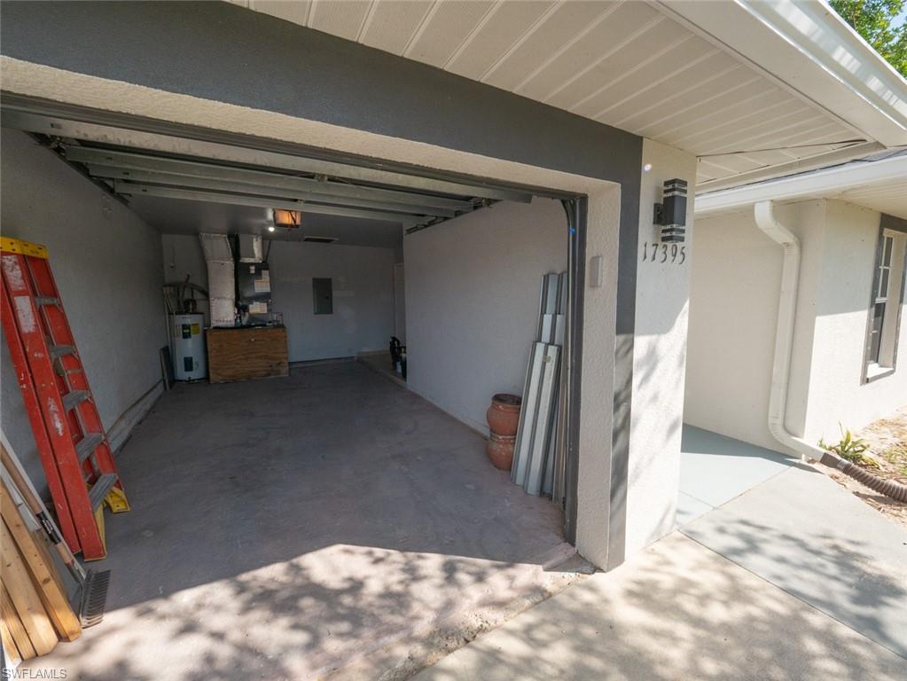 SAN CARLOS PARK - Residential Income