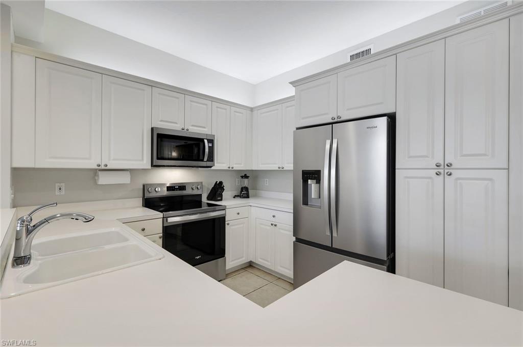 REGATTA - Residential Lease