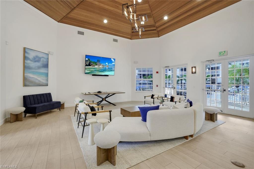 REGATTA - Residential Lease