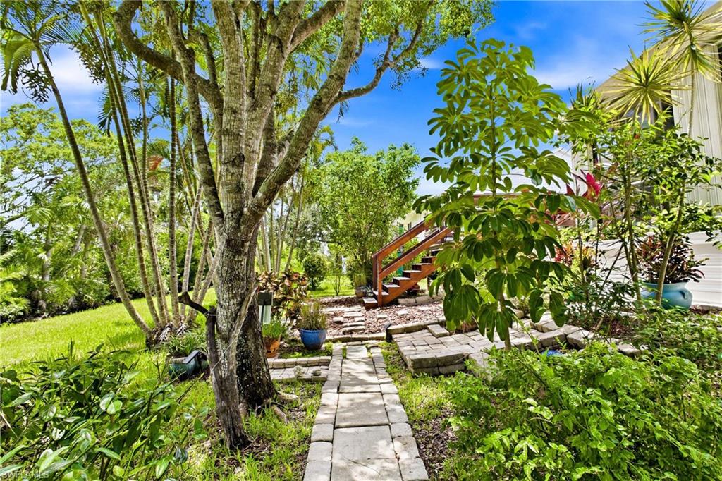 THE VILLAGES OF SANDEL WOOD - Residential