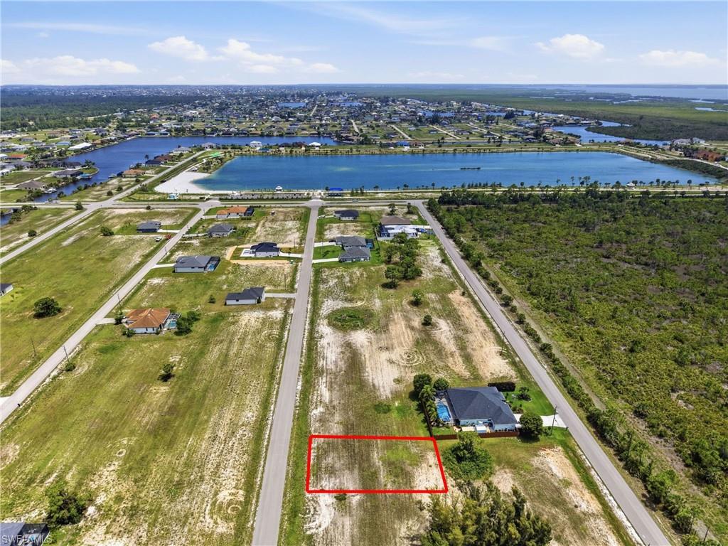 CAPE CORAL - Land