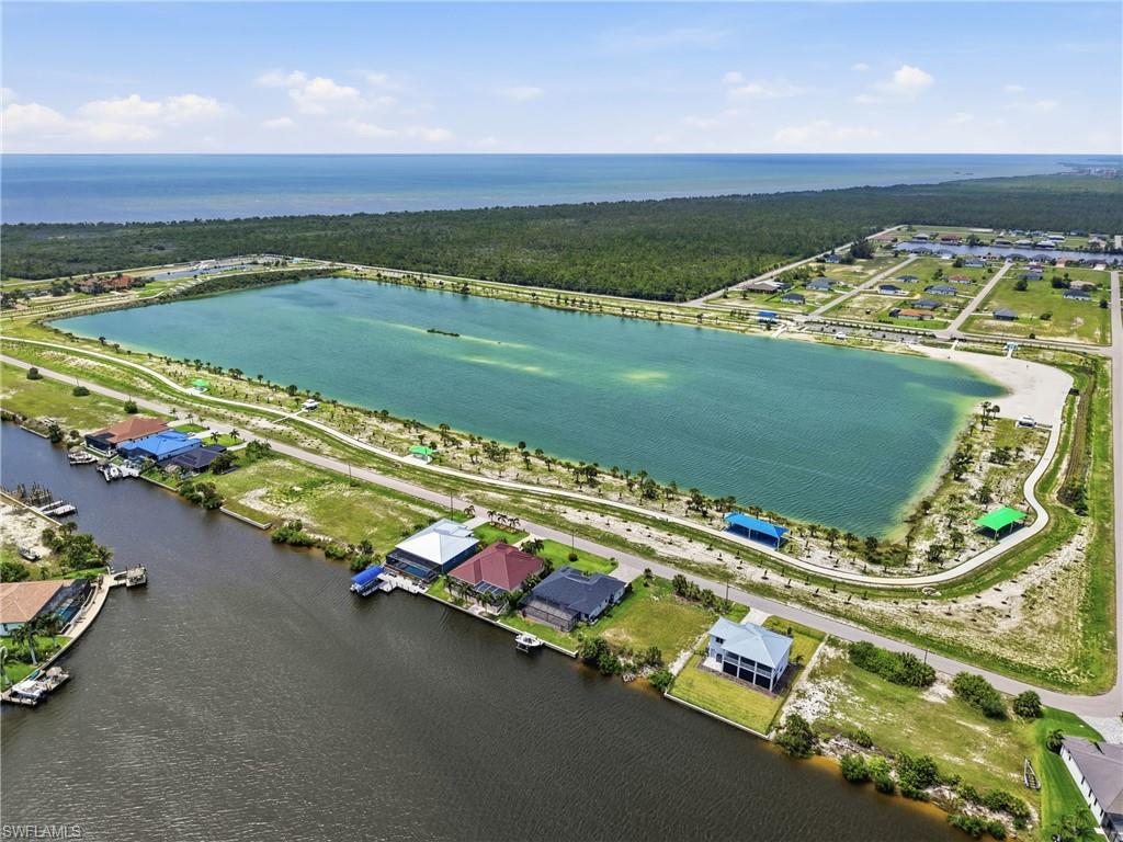 CAPE CORAL - Land