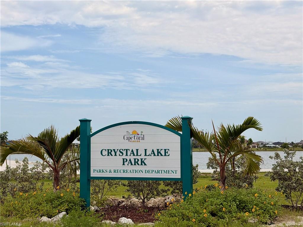 CAPE CORAL - Land