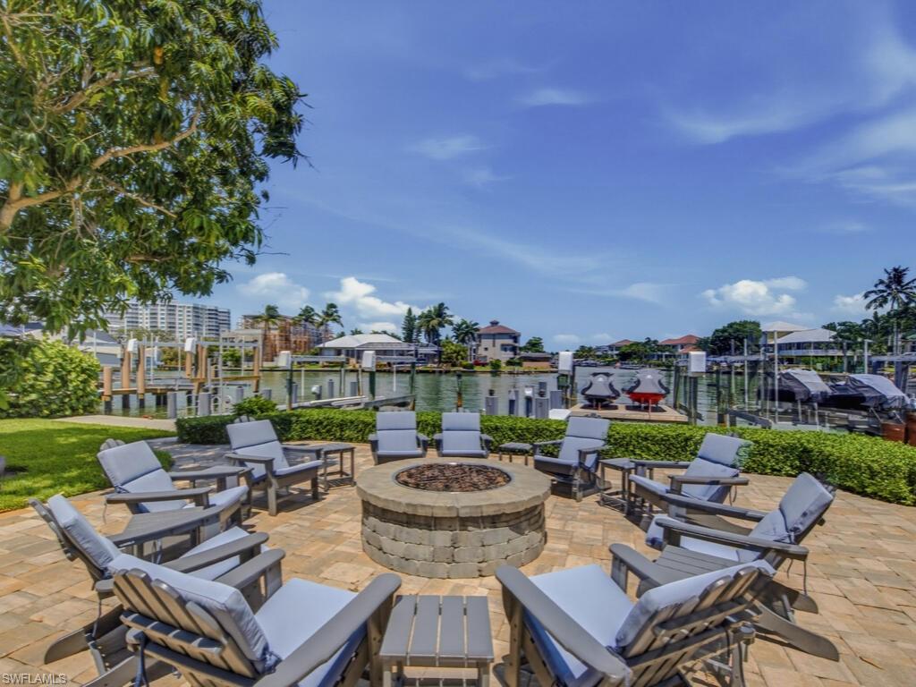 VANDERBILT BEACH - Residential
