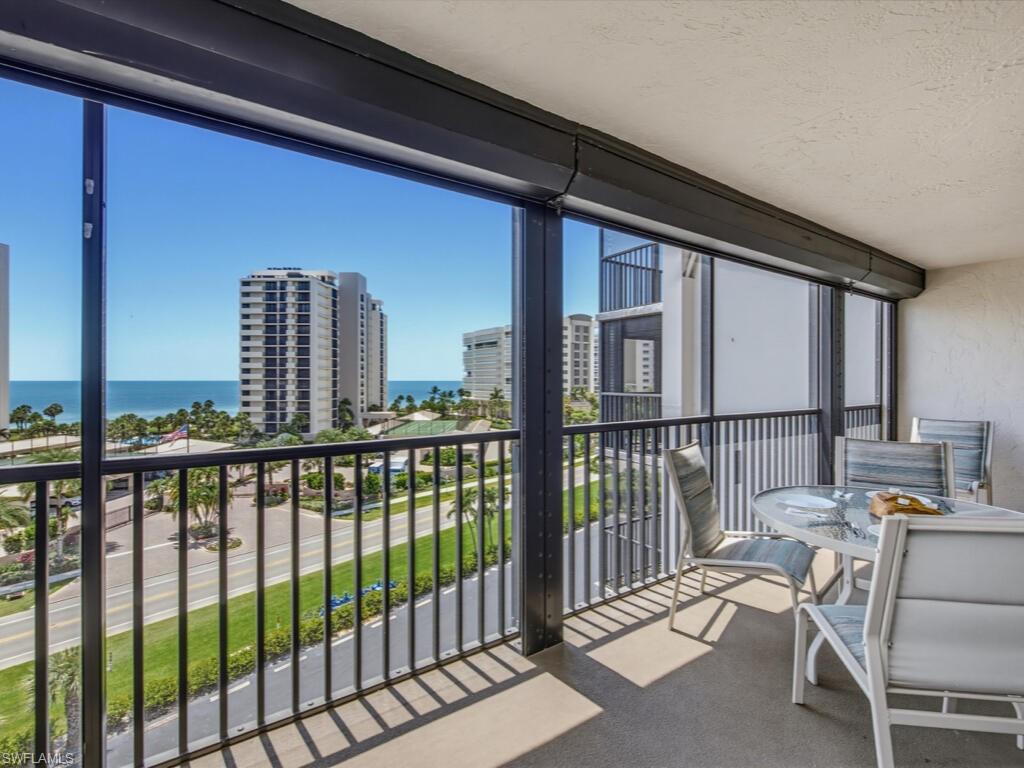 VANDERBILT BEACH - Residential