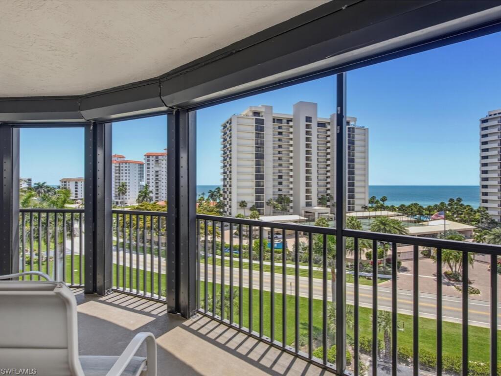 VANDERBILT BEACH - Residential