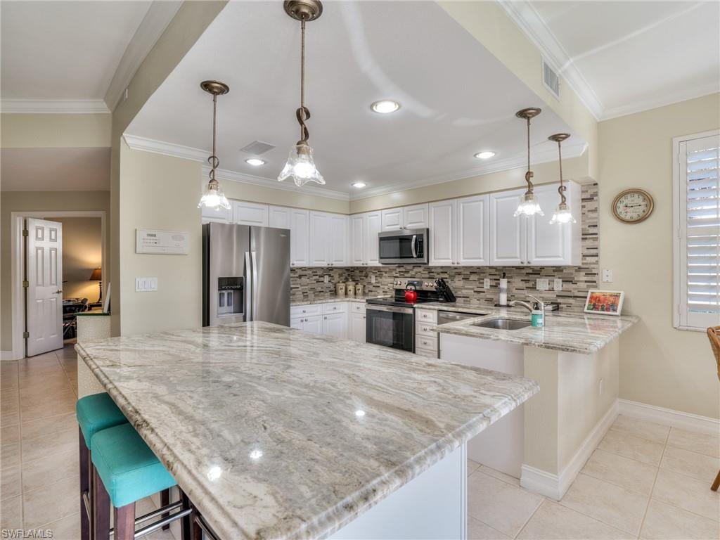 OXFORD POINTE - Residential