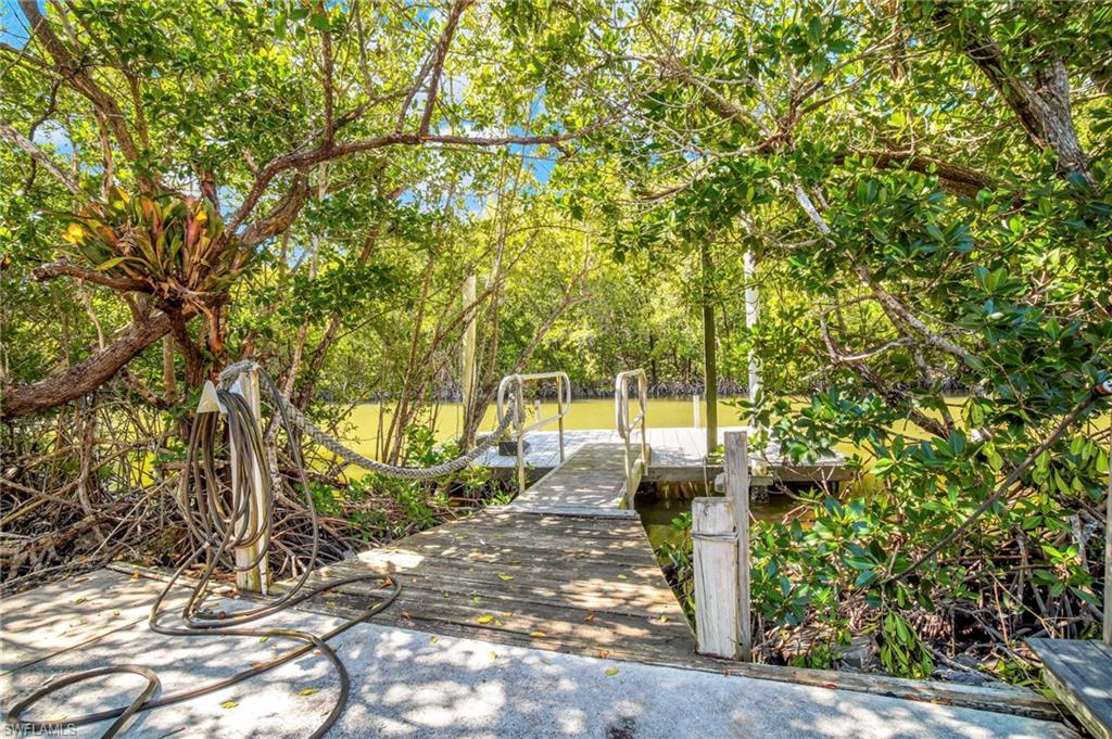 PLANTATION ISLAND - Residential