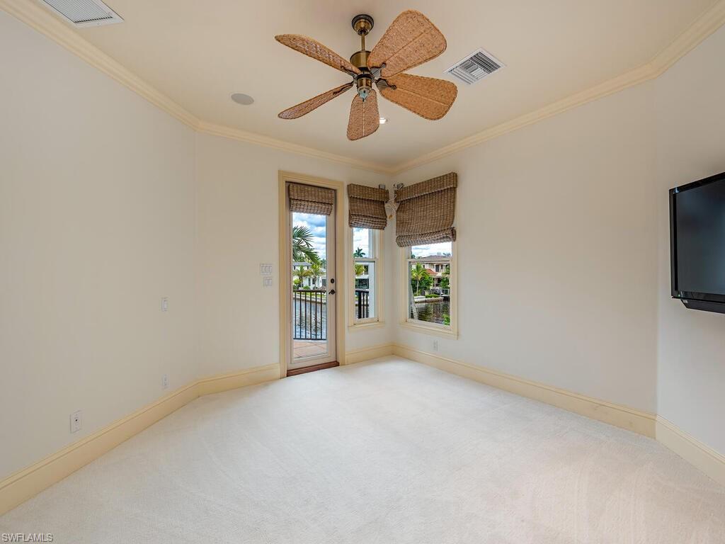 AQUALANE SHORES - Residential