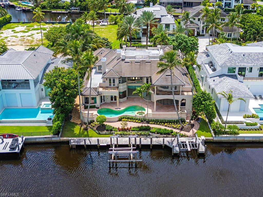 AQUALANE SHORES - Residential