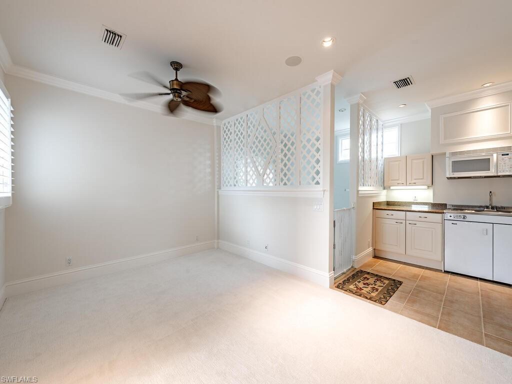 AQUALANE SHORES - Residential