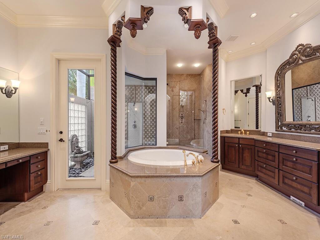 AQUALANE SHORES - Residential