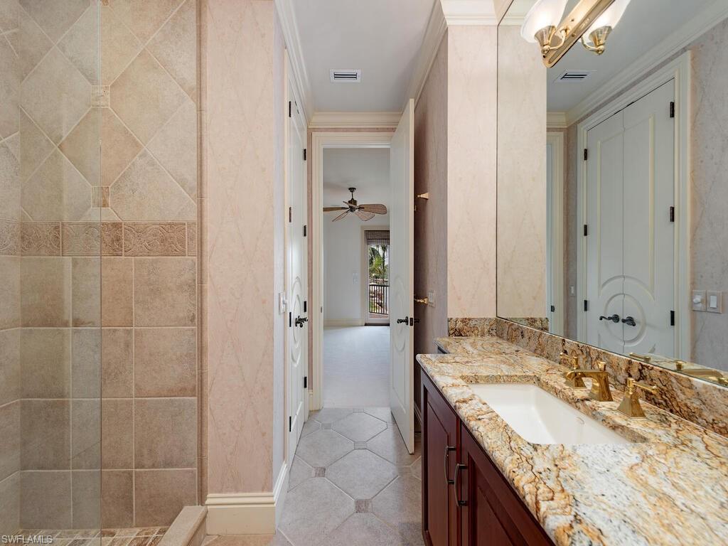 AQUALANE SHORES - Residential