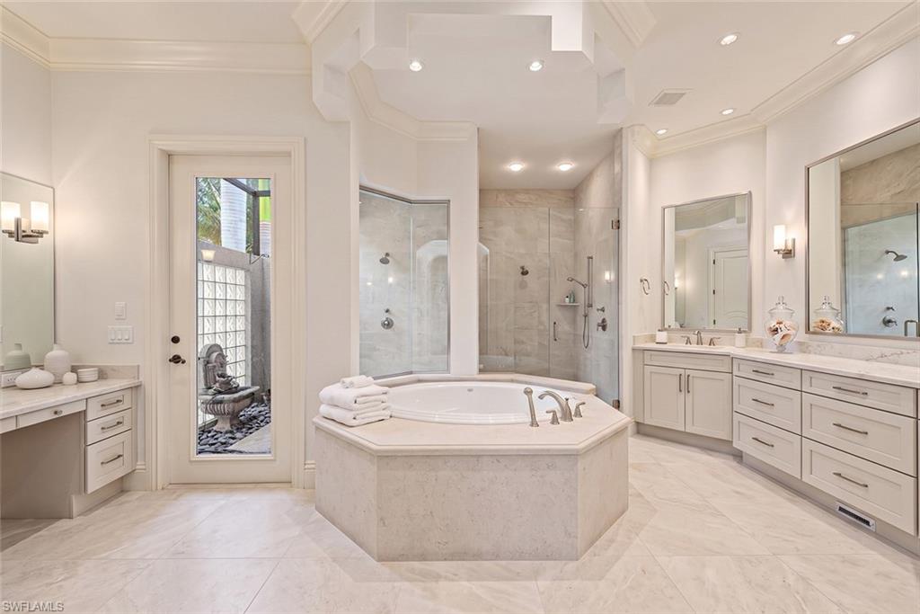 AQUALANE SHORES - Residential