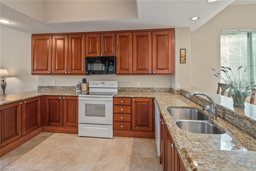 NAPLES BAY RESORT - Residential
