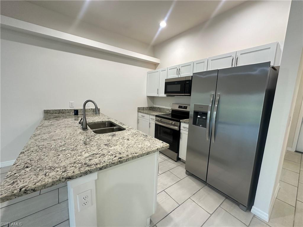 CAPE CORAL - Residential Lease