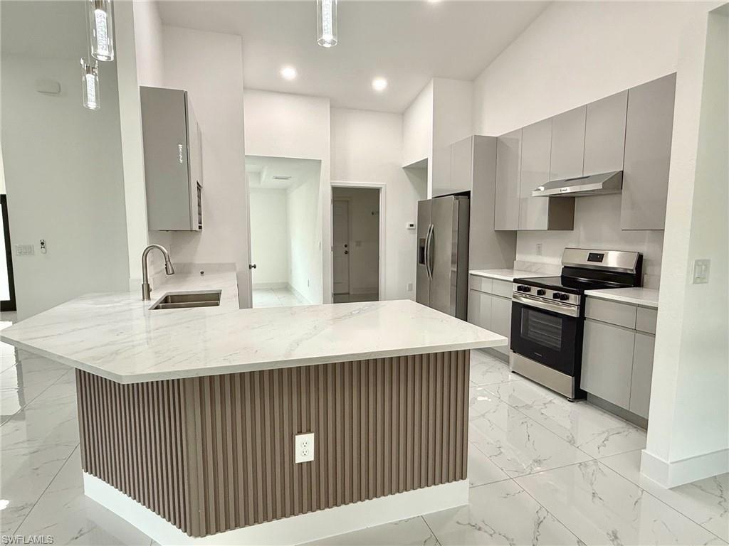 LEHIGH ACRES - Residential