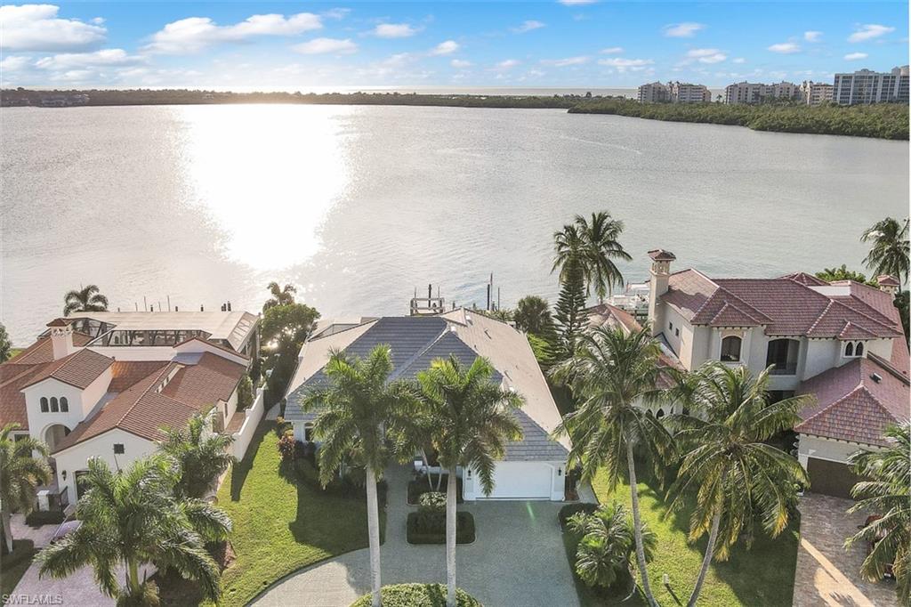 MARCO BEACH - Residential