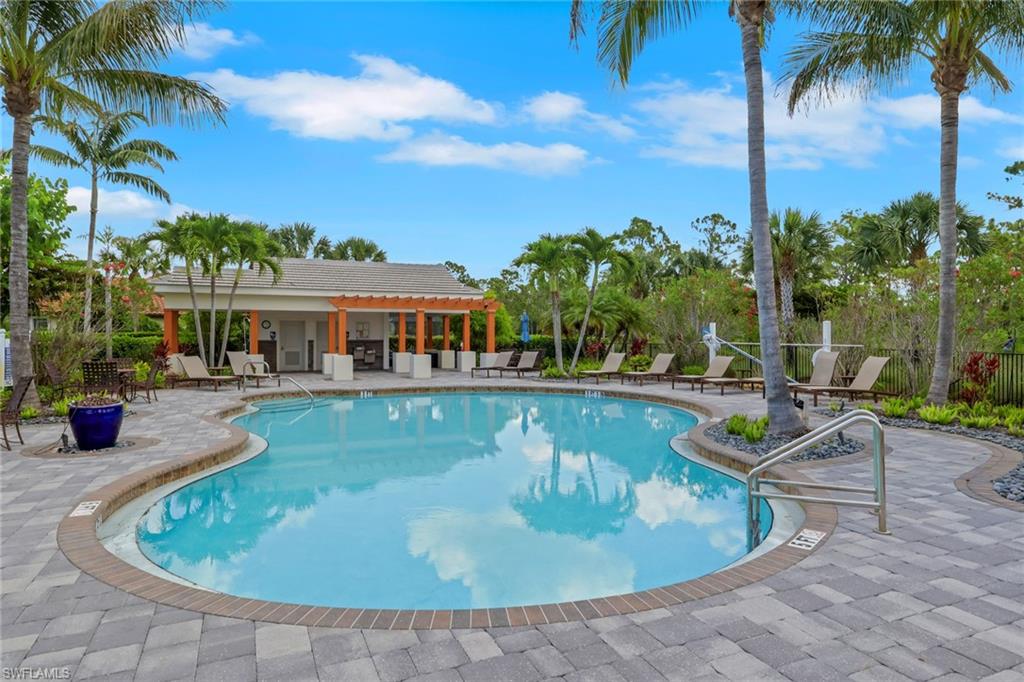 ESTERO POINTE - Residential