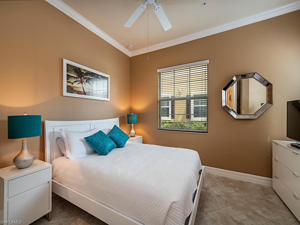 MARBELLA LAKES - Residential